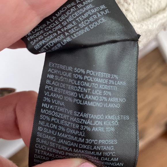 Sweater - Picture 7 of 7